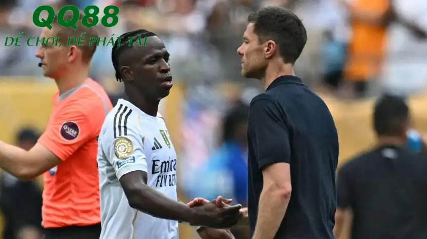 Mối quan hệ rạn nứt với Vinicius gây áp lực lớn cho Xabi Alonso Mối quan hệ rạn nứt với Vinicius gây áp lực lớn cho Xabi Alonso